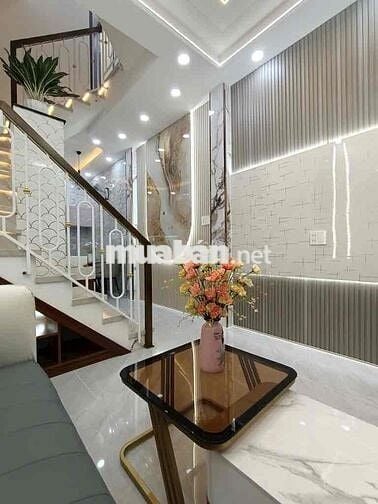 BÁN NHÀ TÂN BÌNH HẺM XE HƠI - GẦN SÂN BAY - TẶNG NÔI THẤT CAO CẤP - SỔ