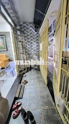 NHÀ HẺM THÔNG TRUNG TÂM PHƯỜNG 4 Q8 3 TẦNG NỞ HẬU TÀI LỘC NHỈNH 7 TỶ
