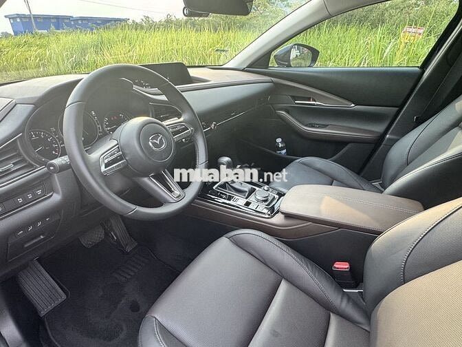 Mazda CX-30 2024 Premium 2.0 AT - 5900 km
