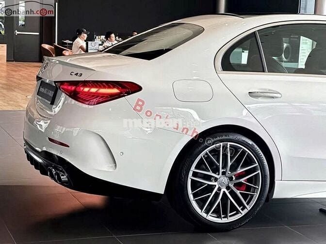 Mercedes Benz C43 AMG 4Matic 2024 - 2 Tỷ 029 Triệu