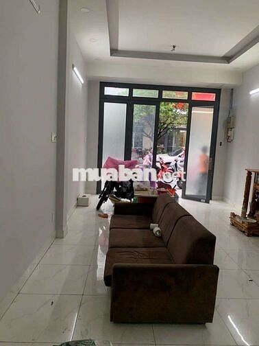 Cho thuê nhà mới mặt tiền bàu cát, tân bình