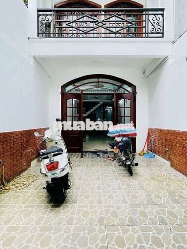 Cho thuê nhà mới mặt tiền Nguyễn Trọng Lội, p4. Dt. 4,5x20m 1 tr 3 lầu