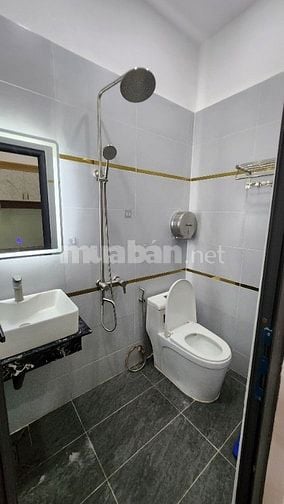 Nhà mới xây Tỉnh Lộ 10 sát chợ Bà Hom, cách Nhi Đồng TP 12'
