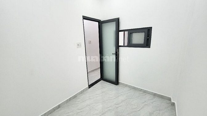 Nhà mới xây Tỉnh Lộ 10 sát chợ Bà Hom, cách Nhi Đồng TP 12'