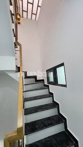 Nhà mới xây Tỉnh Lộ 10 sát chợ Bà Hom, cách Nhi Đồng TP 12'