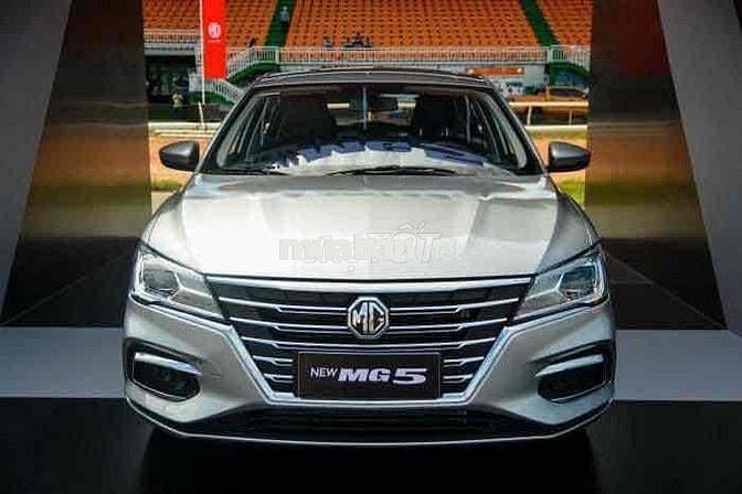 MG5 số sàn chỉ từ 80tr lấy xe