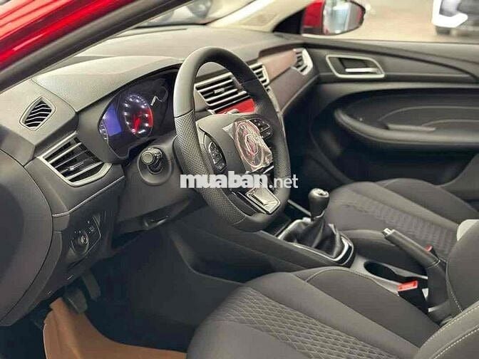 MG5 số sàn chỉ từ 80tr lấy xe
