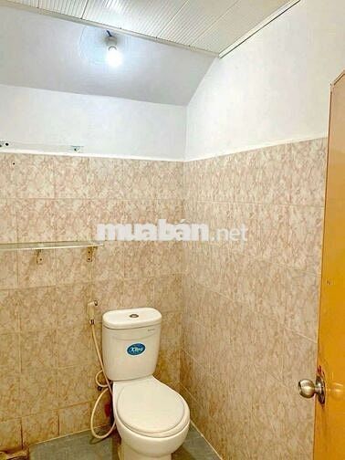 Chủ Gửi:🥰
NHÀ ĐẸP GIÁ RẺ NHẤT KHU 586
TRỆT 1 LẦU RỘNG  2 Tỷ 600