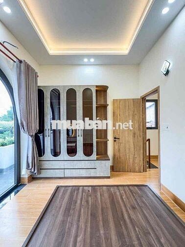 Nhà Lầu Mới Tuyệt Đẹp - 3 Pn Full Nội Thất - Xe oto Tận Nhà