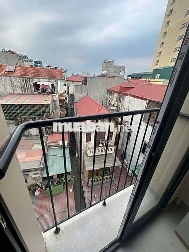 Cho thuê CCMN 25m2 Gác xép full đồ. Ban công thoáng tại Phạm Văn Đồng
