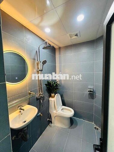 PHAN ĐÌNH GIÓT NHÀ TT TẦNG 1 - Ô TÔ QUA - 30M RA PHỐ - FULL NỘI THẤT