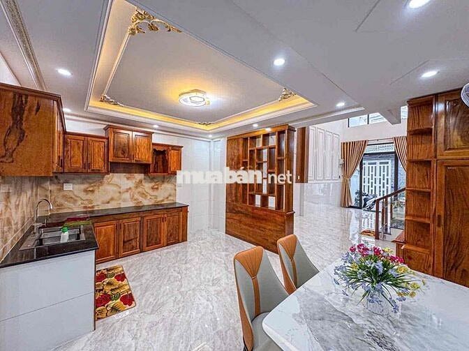 Nhà Trệt Lửng Mới Tuyệt Đẹp - Hẻm 90 Đường Hùng Vương