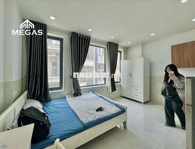 CĂN HỘ Q3_CỬA SỔ LỚN_RỘNG RÃI_THOÁNG MÁT_SẠCH SẼ_THANG MÁY_HẺM Ô TÔ