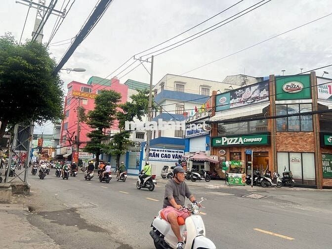 Cần bán nhà đẹp Thống Nhất, Khu các thương hiệu lớn. 7x18