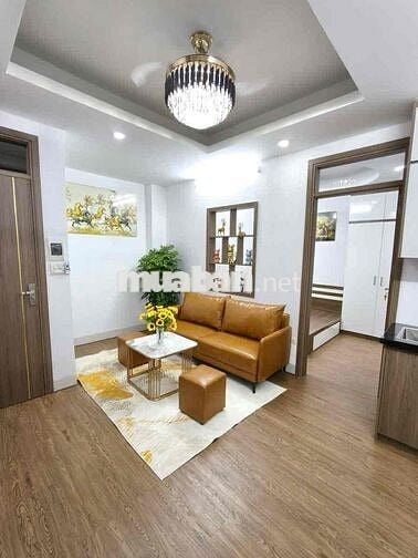 Bán căn hộ 55 m2 chỉ 1,9 tỷ gồm 2 ngủ đẹp , p khách rộng phố Khương Đì