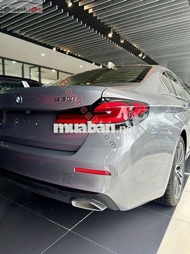 BMW 5 Series 520i 2023 - 1 Tỷ 829 Triệu