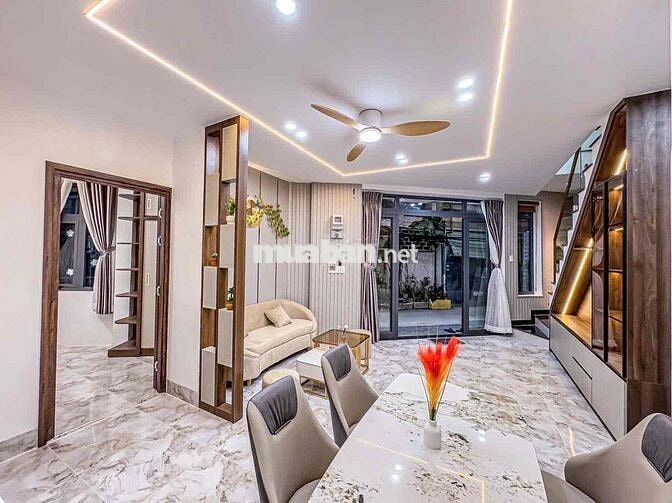Nhà Lầu 3 PN - Full Nội Thất - Hẻm 102 Đường Lê Anh Xuân