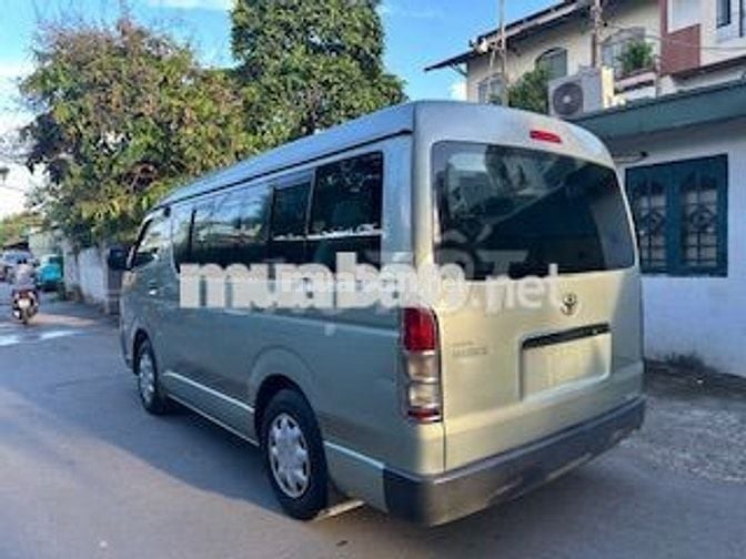 Toyota Hiace 2010 Commuter 2.5 - 187379 km