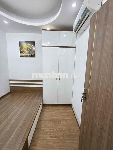 Bán căn hộ 55 m2 chỉ 1,9 tỷ gồm 2 ngủ đẹp , p khách rộng phố Khương Đì