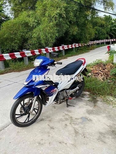 AXELO Nhật máy móc zin chưa đung tới giấy tờ OK