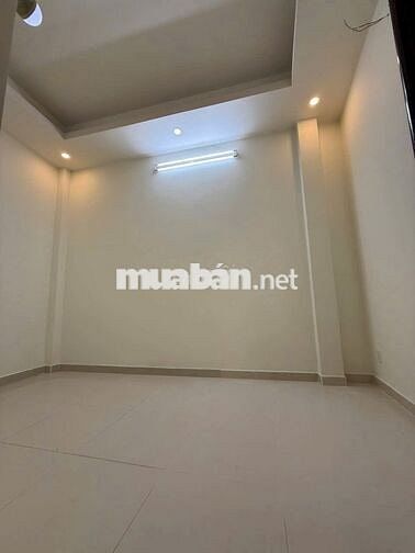Cho Thuê nhà  Lac Long Quan 4.5x12m . Trệt 2Lầu 4PN 3WC