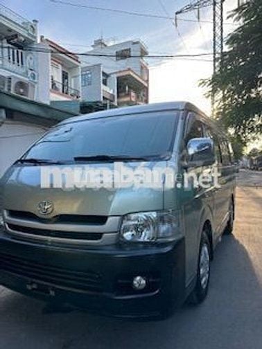 Toyota Hiace 2010 Commuter 2.5 - 187379 km