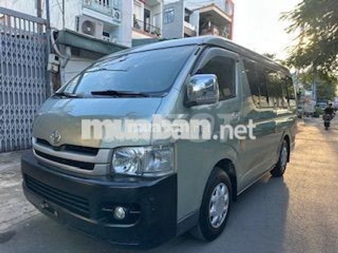 Toyota Hiace 2010 Commuter 2.5 - 187379 km
