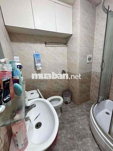 cho thuê căn 1ngủ 48m 6tr 1/10 vào ở được