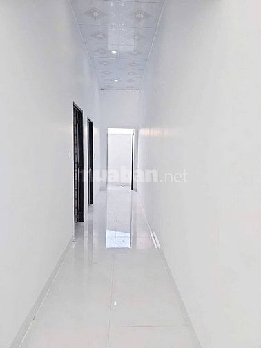 Định cư bán gấp căn nhà Đ.Lê Minh Nhựt, củ chi 150m2 SHR. Giá 950Tr