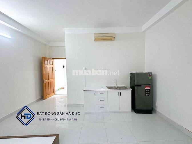 Căn hộ 40m full nội thất ban công thoáng mát gần UBND Quận 12