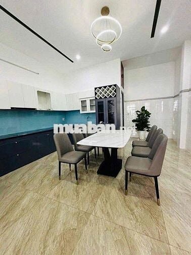Nhà Có Sân - 2PN - Full NT - Đường Nguyễn Công Hoan