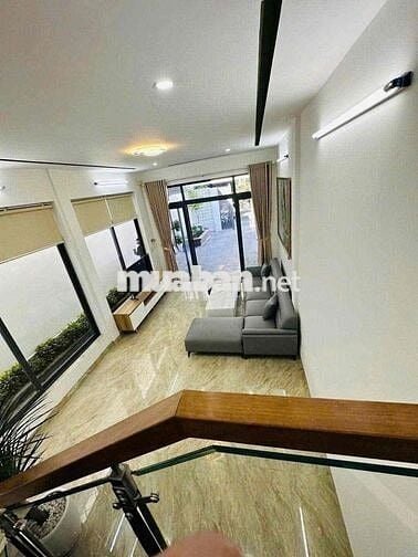 Nhà Có Sân - 2PN - Full NT - Đường Nguyễn Công Hoan