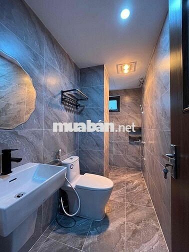 CHO THUÊ CĂN HỘ 2 NGỦ – FULL BẾP & BÀN ĂN – Ô TÔ ĐỖ CỬA – NGÕ 144 MAI
