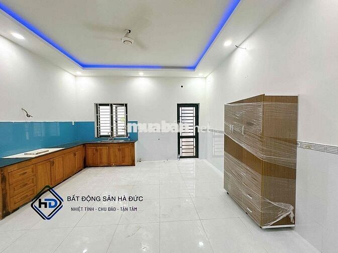 Căn hộ 40m full nội thất ban công thoáng mát gần UBND Quận 12