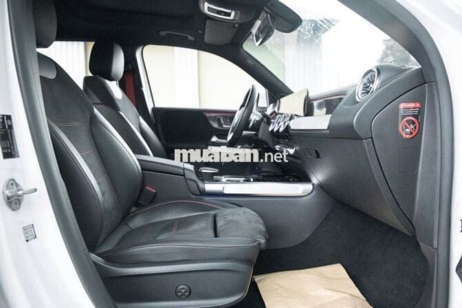 Mercedes GLB35 4Matic model 2022 7 chỗ nhập khẩu