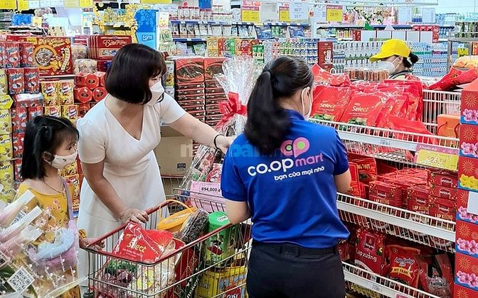 Cần Tuyển Sinh Viên, Trung Tuổi Bán Hàng, Thu Ngân, Bảo Vệ, Tạp Vụ