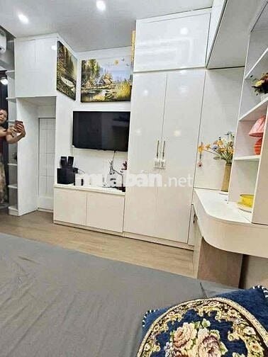 Bán nhà tập thể phố hồng Mai nhà đẹp ở ngay 25m tầng 1 giá 2.05 tỷ