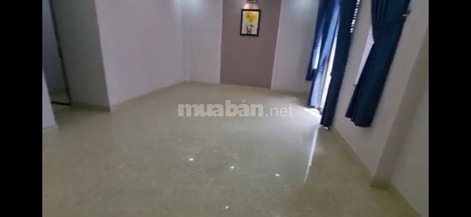 Nhà 3lầu đúc kiên cố hẻm trước nhà 4m