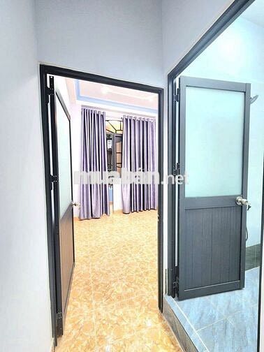 Tùng Thiện Vương 5PN Sân thượng thoáng mát, hẻm rộng hơn 3m