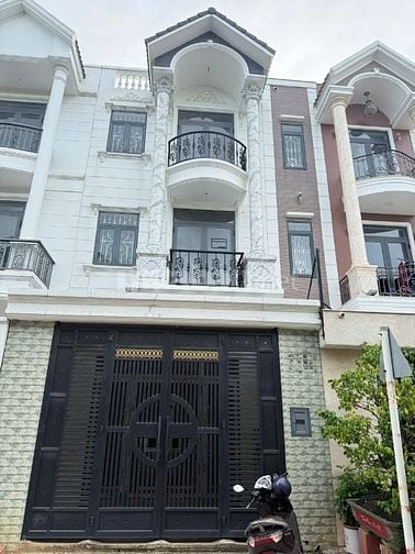 Bán nhà 5x20 KDC Centana Long Trường Tp Thủ Đức TpHCM