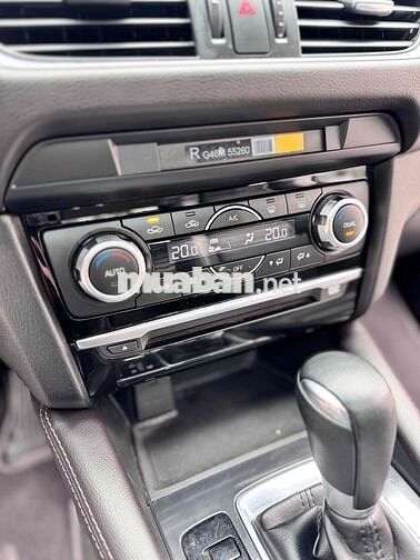 Mazda 6 2017 đk 2018 2.0 AT - 100.000km xanh đen