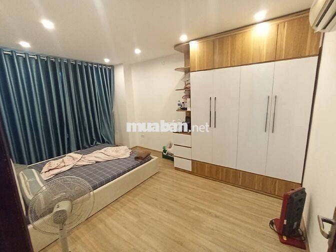 Bán chung cư 90 Nguyễn Tuân, Thanh Xuân, 98m2, 3 PN, 2 WC, 7,8 tỷ