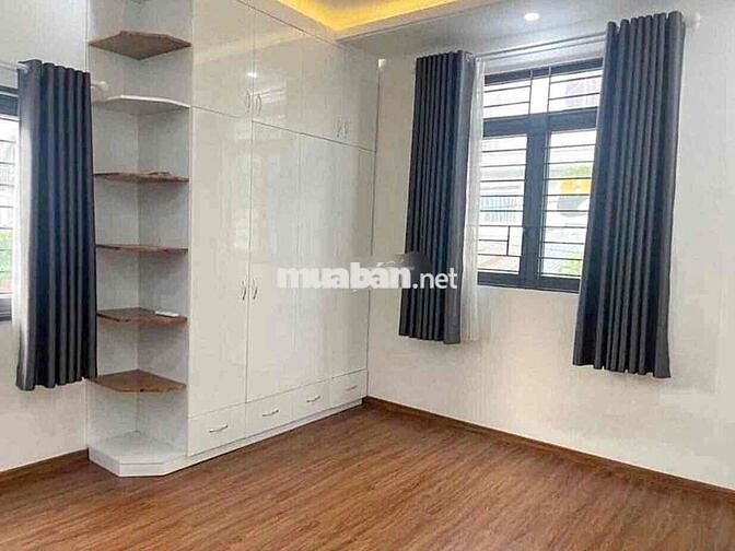 🏠Nguyên Căn 3Phòng Có Nội Thất Mặt Tiền Đường Số Lý Phục Man - Quận 7