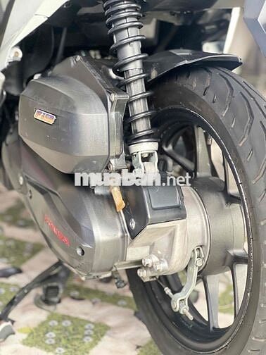 VARRIO 125 MẪU CŨ BI CẦU