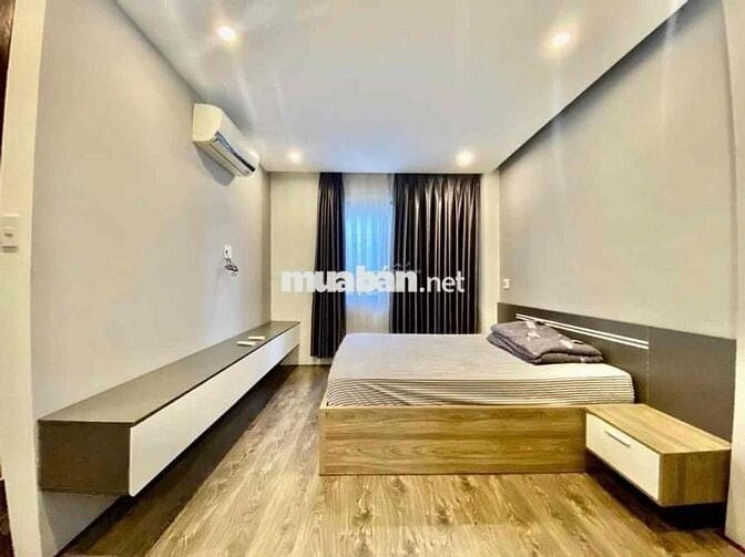 Cho thuê nhà 4 phòng ngủ rộng mặt tiền Hồ Huấn Nghiệp, Đà Nẵng