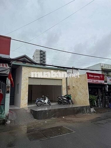 CHO THUÊ MẶT BẰNG KINH DOANH VỊ TRÍ ĐẸP, NGAY NGÃ BA THOÁNG MÁT RỘNG