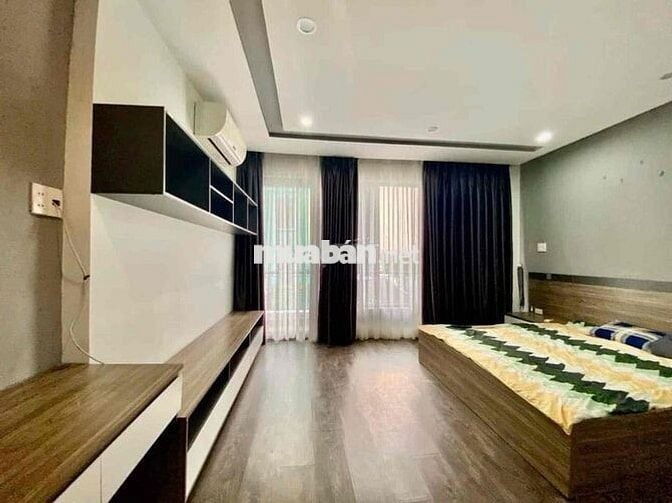 Cho thuê nhà 4 phòng ngủ rộng mặt tiền Hồ Huấn Nghiệp, Đà Nẵng