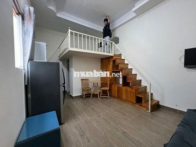 CHO THUÊ DUPLEX BAN CÔNG FULL NỘI THẤT CÓ THANG MÁY HẦM XE NGAY GA T3