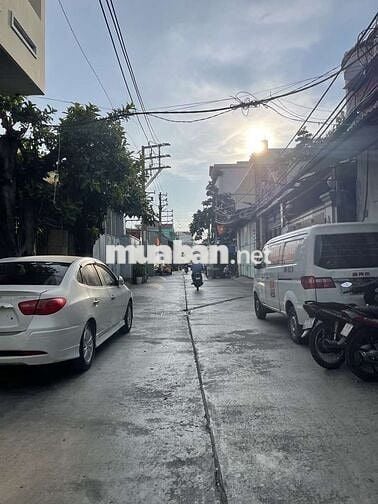 162* 👉NHÀ ĐẸP SẴN , 50M2. NỠ HẬU, LỘ GIỚI 1M , HẺM XE HƠI ĐƯỜNG MÃ LÒ