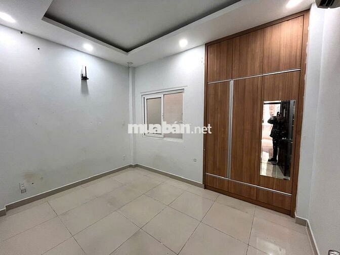 Cho Thuê Nhà Đường Lê Duy Nhuận, Tân Bình (trệt, 2 lầu, ST, 5PN, 3WC)